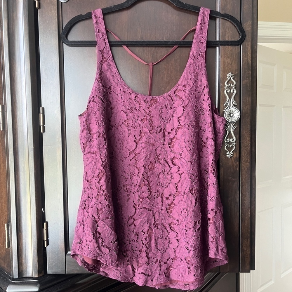NWT Chaser Vintage Lace T-Strap Back Tank Top, Fig, Medium